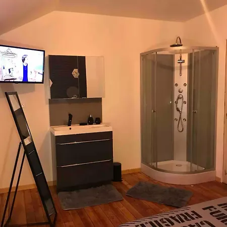 50 Nuances De Gris - Privée Dans Maison Disposant De 4 Autres * Saint-Dizier